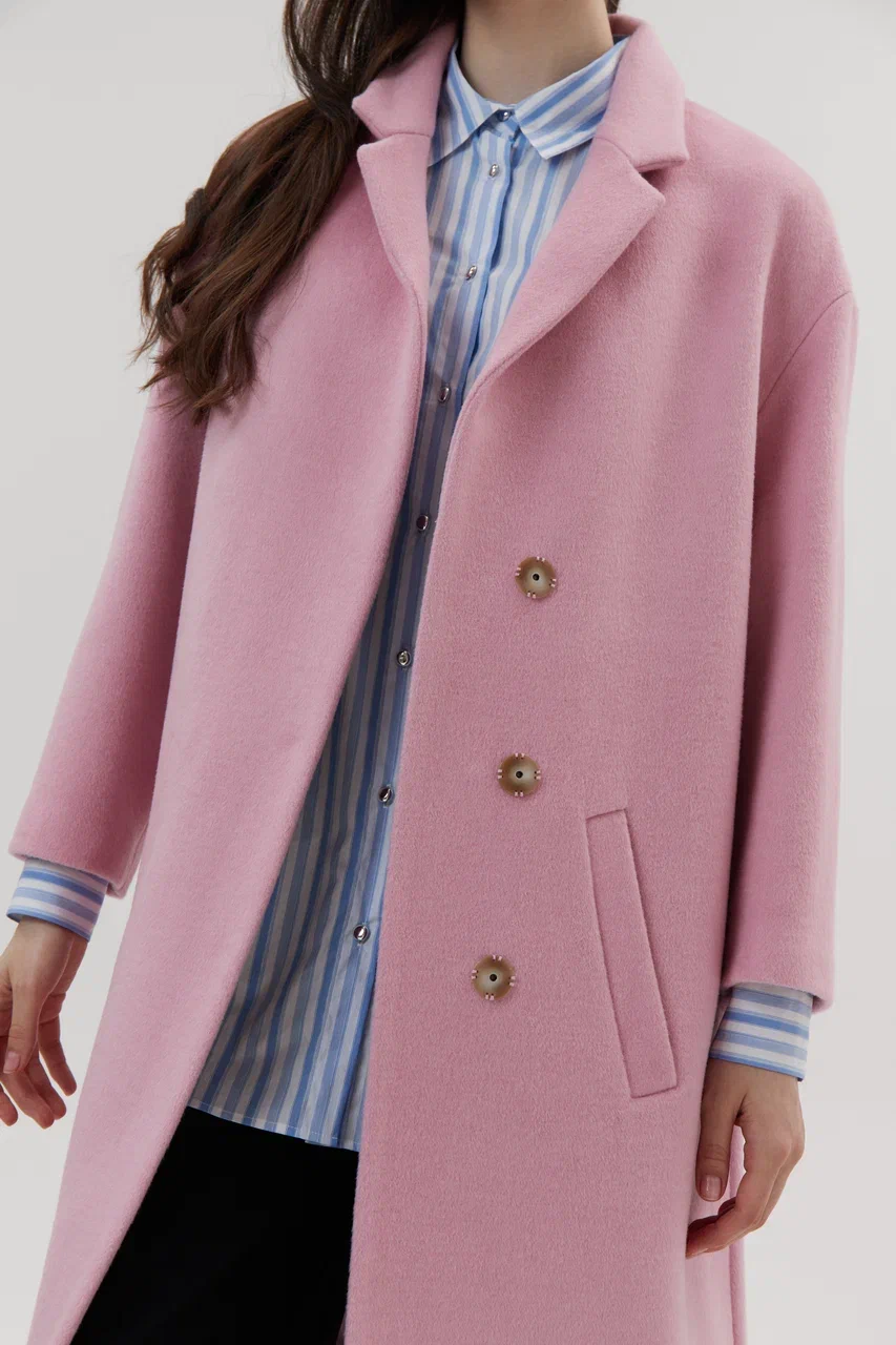 Розовый цвет одежды