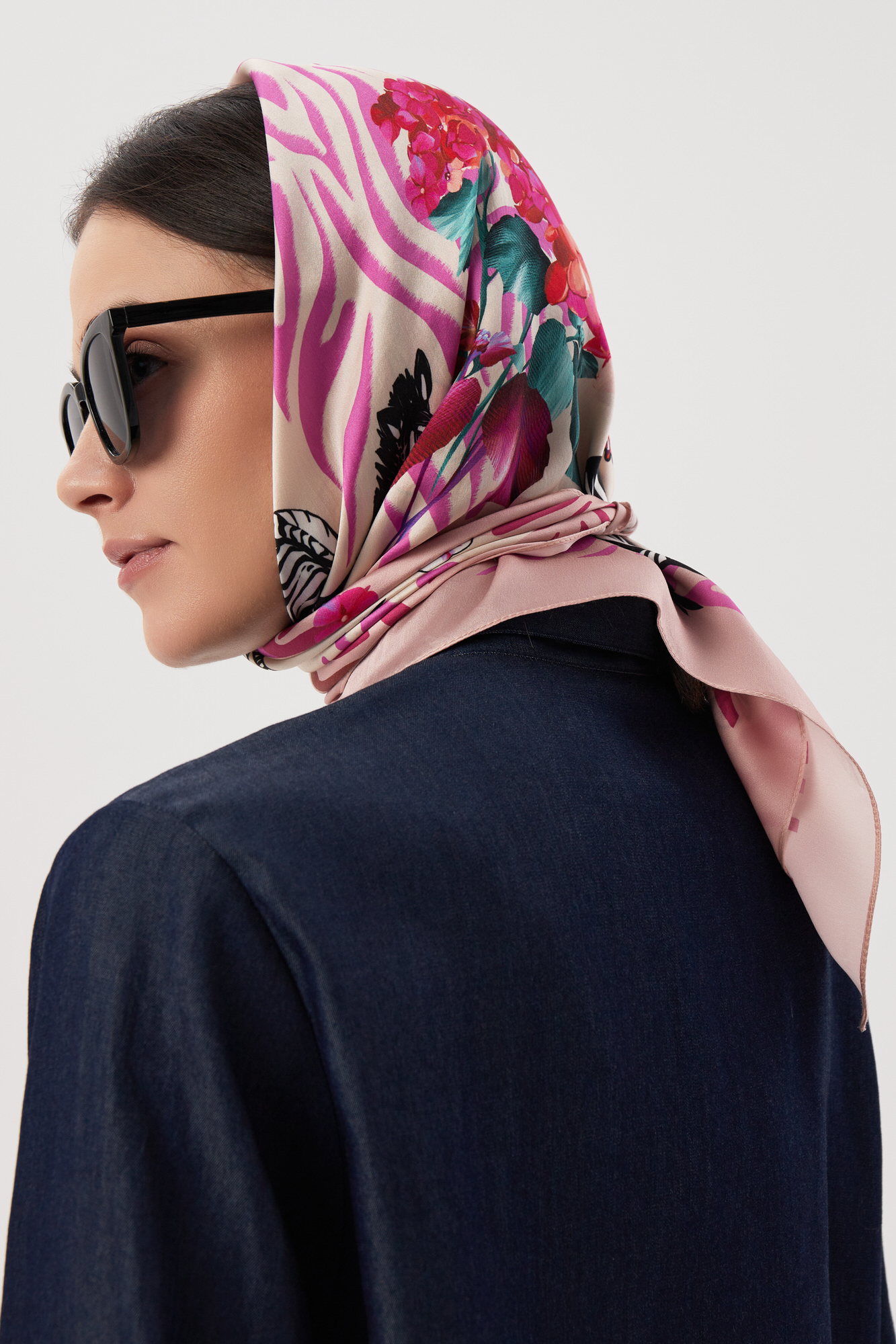 Эксперименты с длиной и формой платка для разнообразия в образе 3